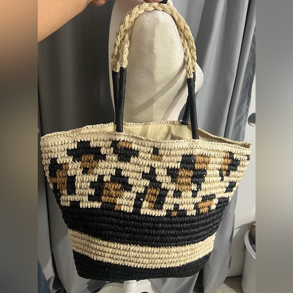 NWT Time and Tru Cheetah Woven Beach Tote - Picture 3 of 3